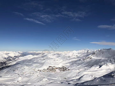 法国南部阿尔卑斯山区格勒诺布尔滑雪场高清图片