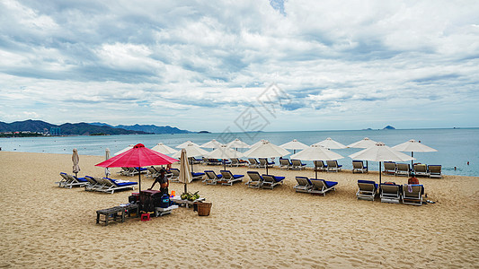 越南海滨城市芽庄沙滩旅游度假图片