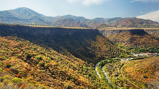 亚美尼亚北部山谷自然景观图片