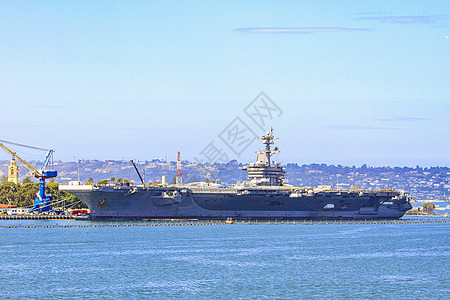 美国卡尔文森号航空母舰图片