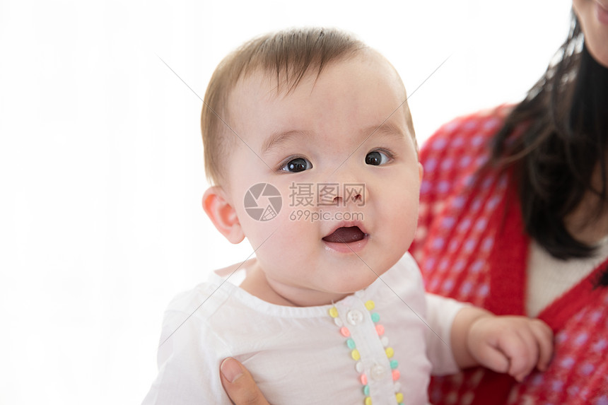 小婴儿面部特写形象图片