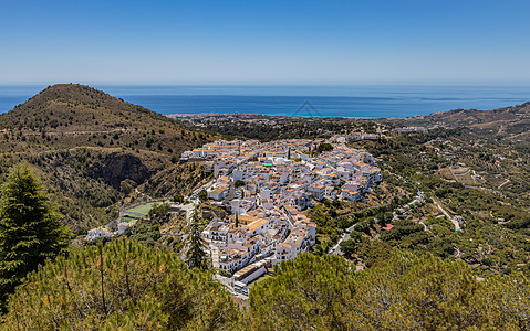 西班牙南部小镇马尔韦利亚全景高清图片