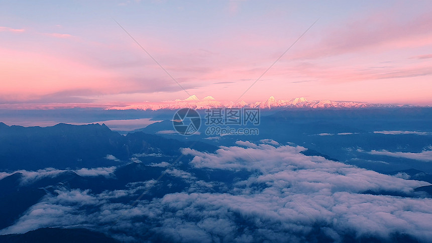 牛背山日出云海图片