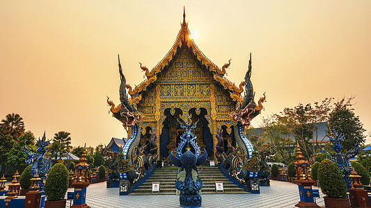 泰国清莱地标蓝庙实拍图片