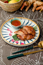 泰国菜烤猪颈肉图片