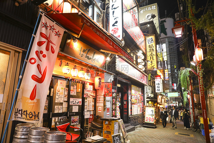 东京新宿区的美食小巷图片