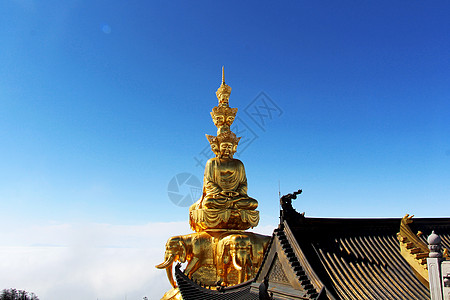 山顶寺庙峨眉山山顶金顶神圣金身四面佛背景