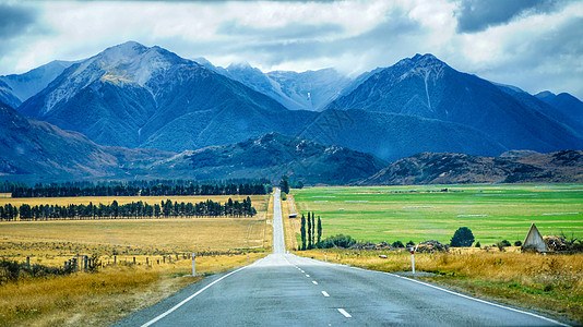 新西兰自驾游南岛风光山川道路高清图片