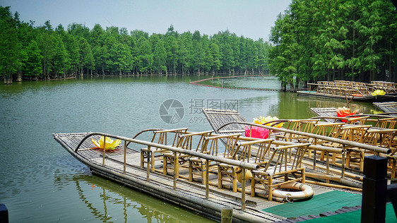 常熟尚湖湿地竹筏图片