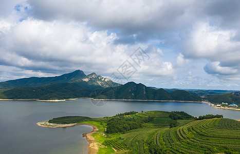 春天的山川河流图片