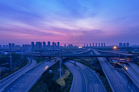 航拍日出道路高清图片