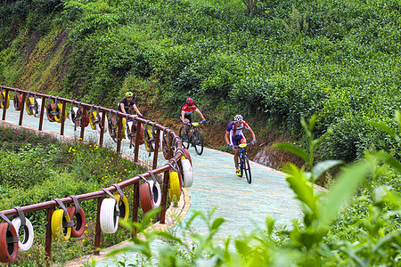 山地自行车赛事图片