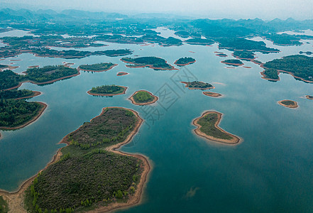 航拍贵州平坝红枫湖小岛摄影图片背景图片