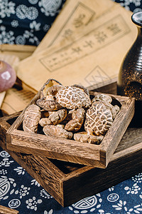 干货食材摄影香菇红枣山楂晒干的土特产图片