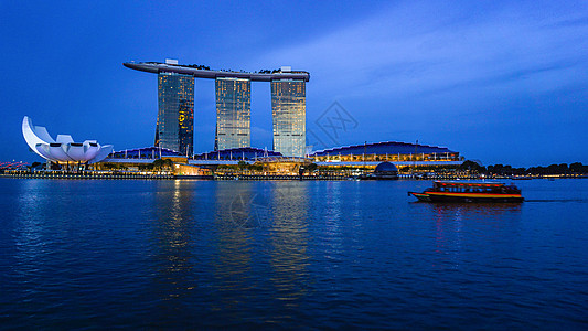 奢华夜景新加坡金沙酒店的傍晚时刻背景