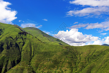 蓝天白云高原青山图片