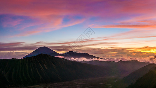 晚霞风景印尼布罗莫火山晚霞背景