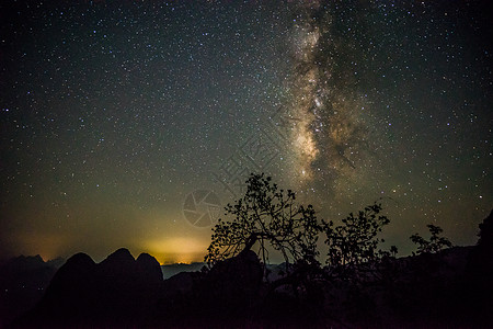 广西桂林山水夜晚星空高清图片