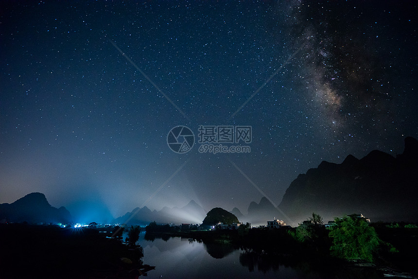 广西桂林山水夜晚星空图片