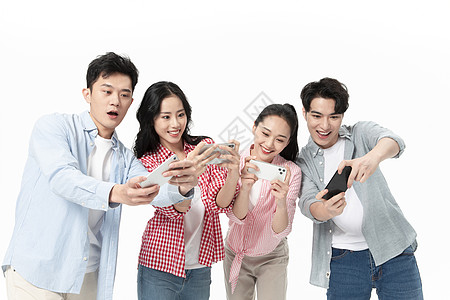 集体玩手机年轻人一起玩手机游戏背景