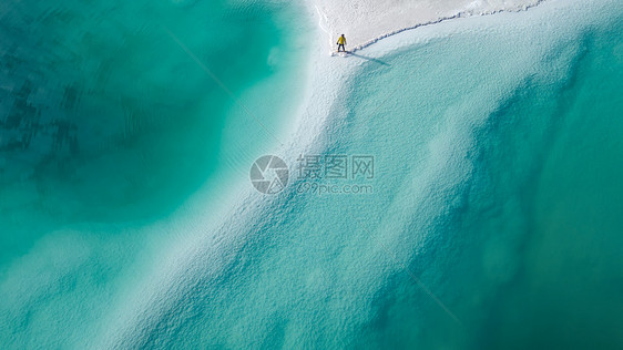 青海海西网红景区翡翠湖旅游打卡图片