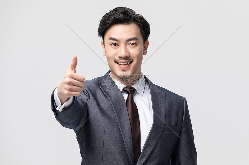 商务男性西装形象ok手势