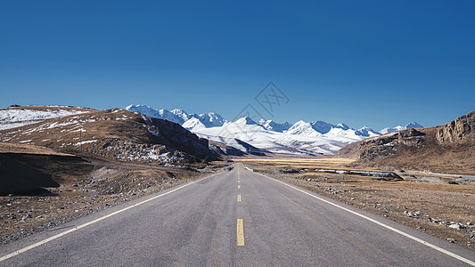 旅行笔直的道路公路马路高清图片