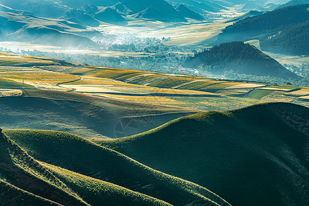 青海卓尔山晨光背景