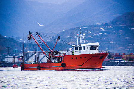 格鲁吉亚巴统海边钓鱼船图片
