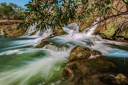 贵州黄果树景区假山瀑布意境溪流图片