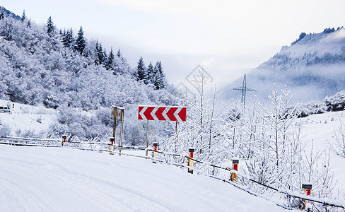 格鲁吉亚乌树故里雪景图片