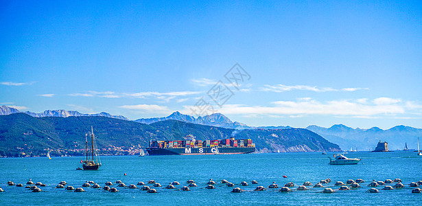 港口货运海上集装箱航运轮船背景