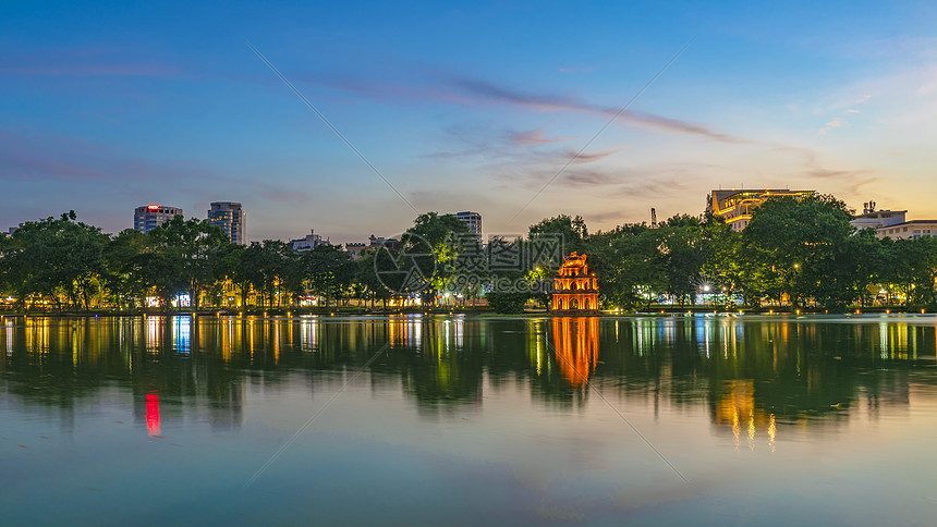 越南河内还剑湖夜景图片