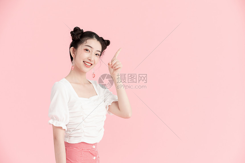 氧气甜美女孩形象