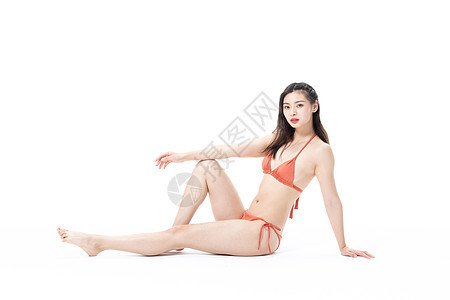 夏日青年泳装女性图片