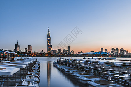 南京玄武湖畔夜景高清图片