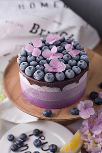 蓝莓蛋糕甜品图片