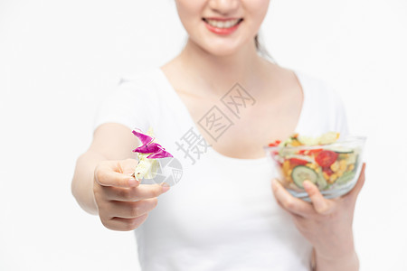女性健康饮食特写图片