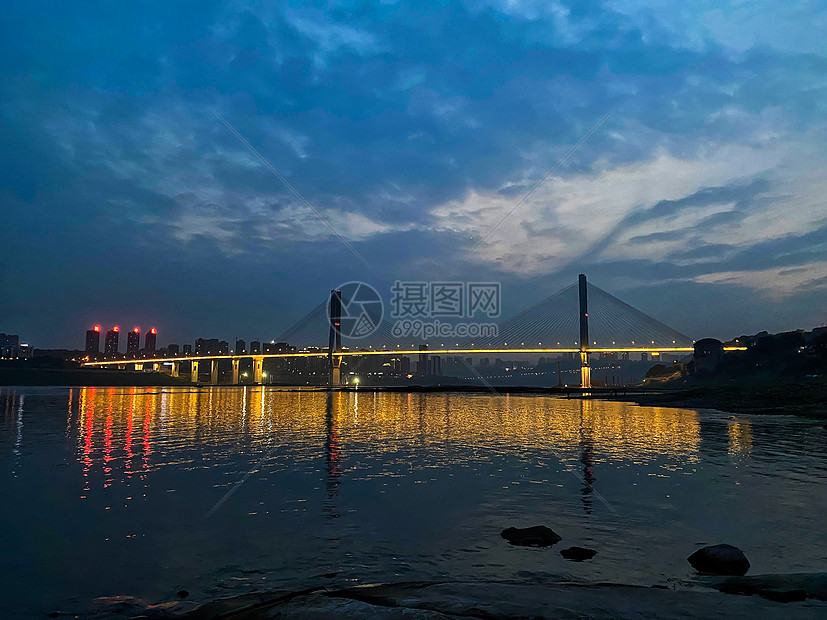 重庆两江大桥夜景图片