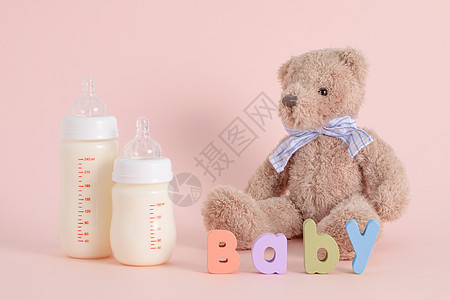 新生儿奶瓶图片