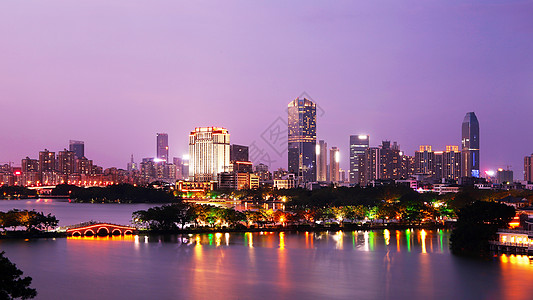 华住酒店惠州西湖背景