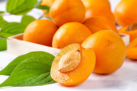 清新新鲜好吃的杏子图片