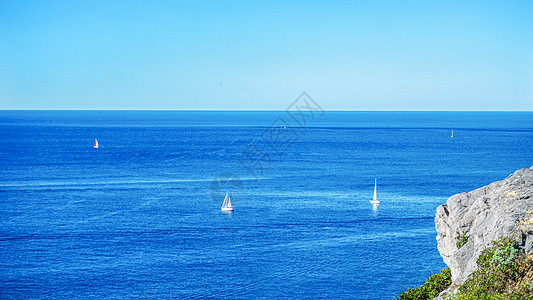 海上帆船欧洲夏日海上风光背景