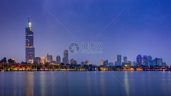 南京玄武湖天际线夜景图片