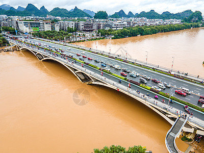 多雨季节夏季南方暴雨洪涝灾害桂林漓江解放桥洪峰背景