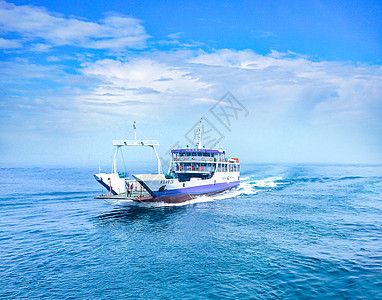 海上休闲韩国海上一艘轮船背景