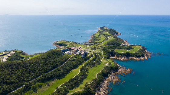 海边的高尔夫球场图片