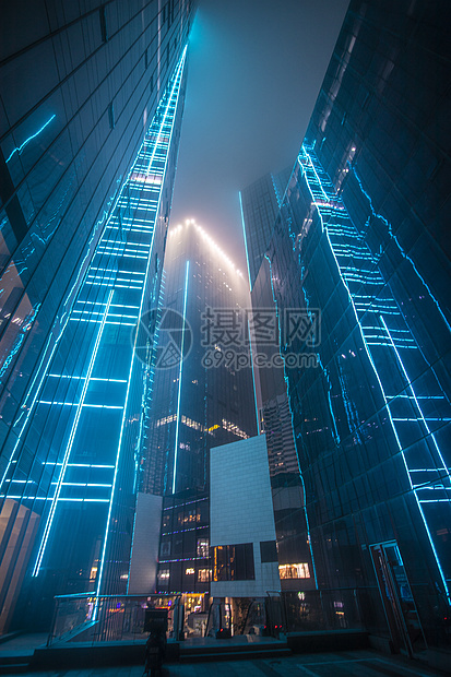 青岛CBD高楼夜景亮化图片
