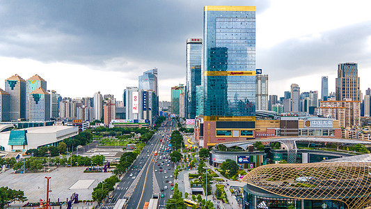 航拍广州天河路交通车流高楼大厦图片