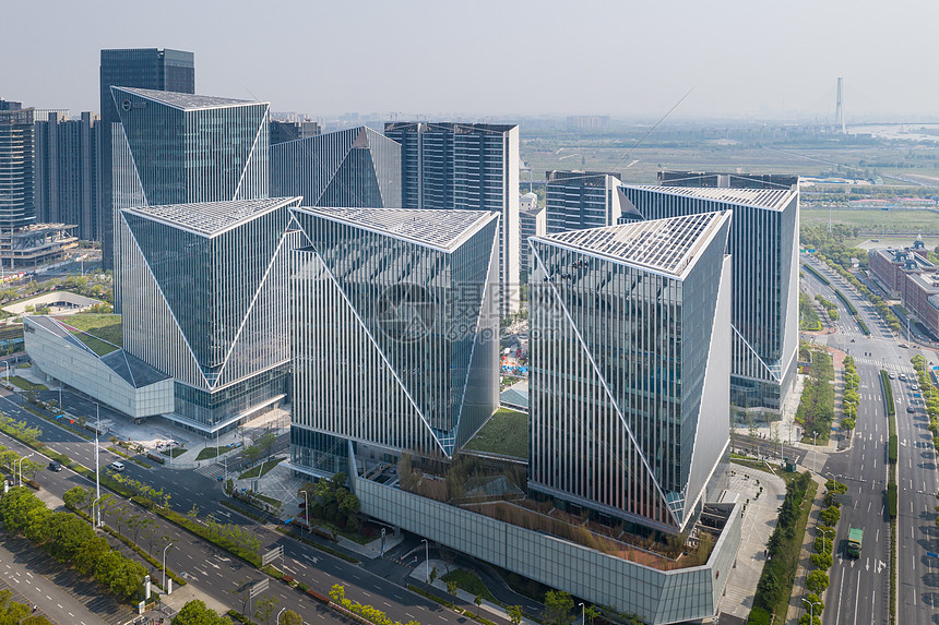 上海前滩商务建筑图片